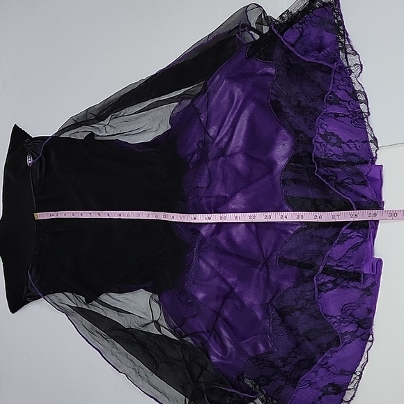 Wicked Beauty Teen Halloween Costume/Check measure. size tag was cut off. - Picture 8 of 13